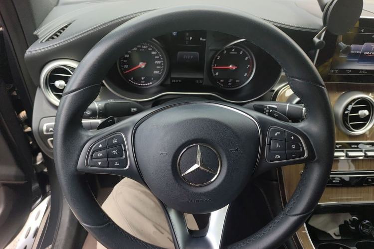 Used Mercedes-Benz GLC Coupe 2017 GLC 260 4MATIC Coupe SUV Steering Wheel