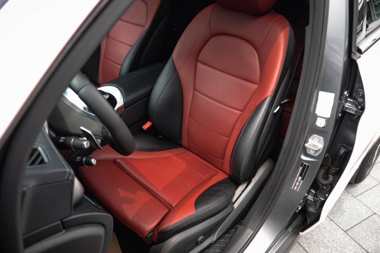 Used Mercedes-Benz GLC Coupe 2017 GLC 200 4MATIC Coupe SUV Interior 1