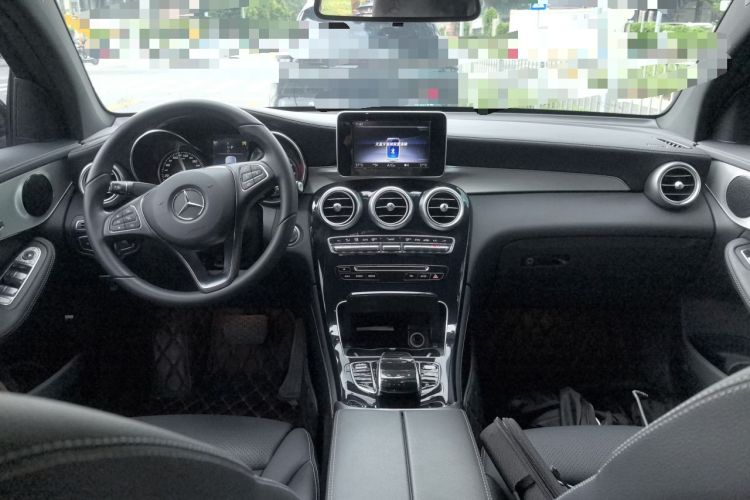 Used Mercedes-Benz GLC Coupe 2017 GLC 200 4MATIC Coupe SUV Center Console