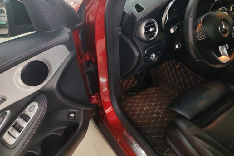 Used Mercedes-Benz GLC Coupe 2017 GLC 200 4MATIC Coupe SUV Driver Seat