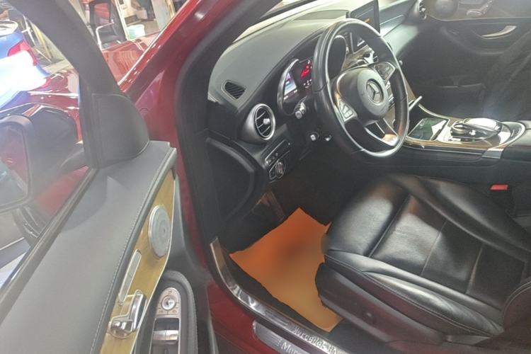 Used Mercedes-Benz GLC Coupe 2017 GLC 260 4MATIC Coupe SUV Driver Seat