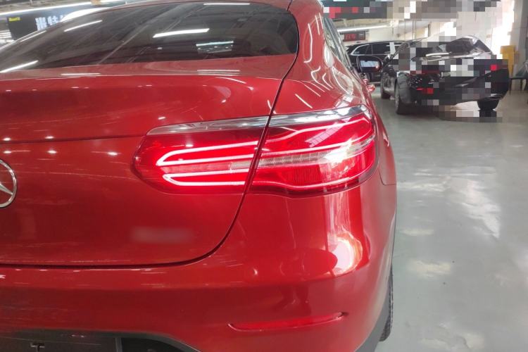 Used Mercedes-Benz GLC Coupe 2017 GLC 260 4MATIC Coupe SUV Exterior 6