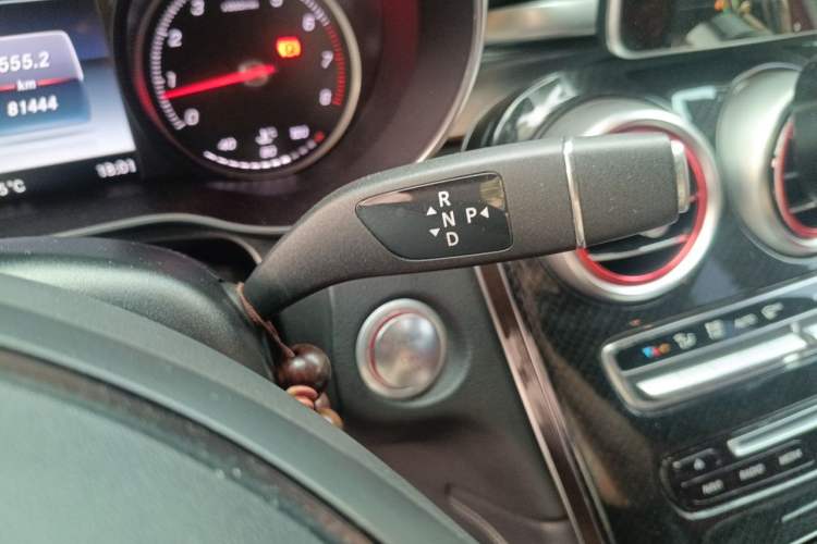 Used Mercedes-Benz GLC Coupe 2017 GLC 260 4MATIC Coupe SUV Gear Lever