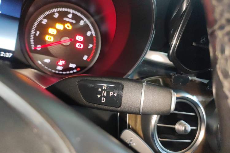 Used Mercedes-Benz GLC Coupe 2017 GLC 260 4MATIC Coupe SUV Gear Lever