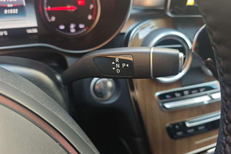 Used Mercedes-Benz GLC Coupe 2017 GLC 260 4MATIC Coupe SUV Gear Lever