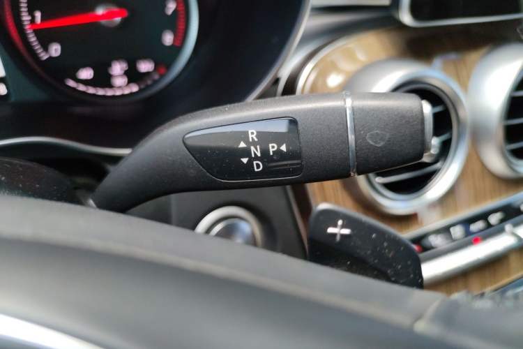 Used Mercedes-Benz GLC Coupe 2017 GLC 260 4MATIC Coupe SUV Gear Lever