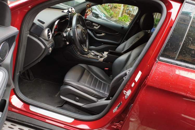 Used Mercedes-Benz GLC Coupe 2017 GLC 300 4MATIC Coupe SUV Left Front Seat