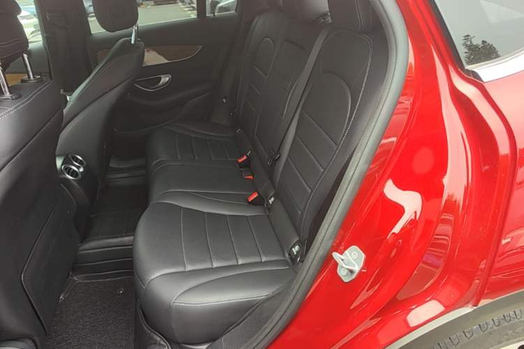 Used Mercedes-Benz GLC Coupe 2017 GLC 260 4MATIC Coupe SUV Left Rear Seat