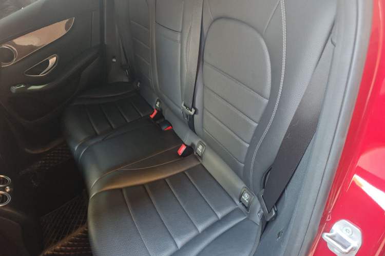 Used Mercedes-Benz GLC Coupe 2017 GLC 260 4MATIC Coupe SUV Left Rear Seat