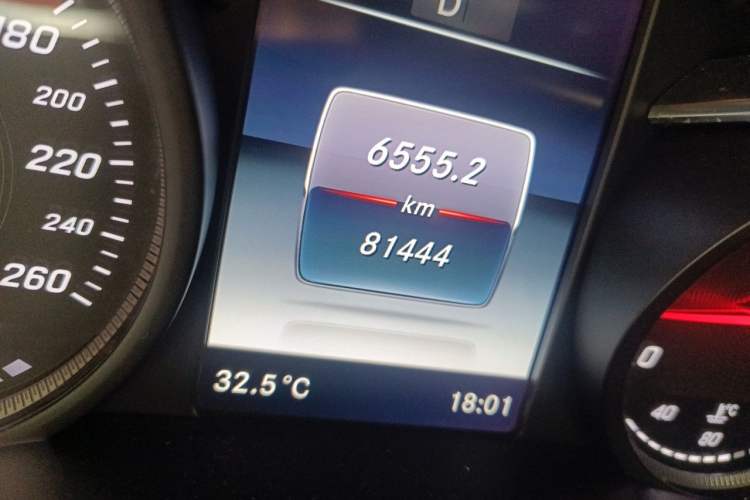 Used Mercedes-Benz GLC Coupe 2017 GLC 260 4MATIC Coupe SUV Odometer Close Up