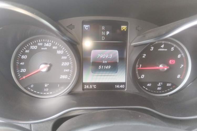 Used Mercedes-Benz GLC Coupe 2017 GLC 260 4MATIC Coupe SUV Odometer Close Up