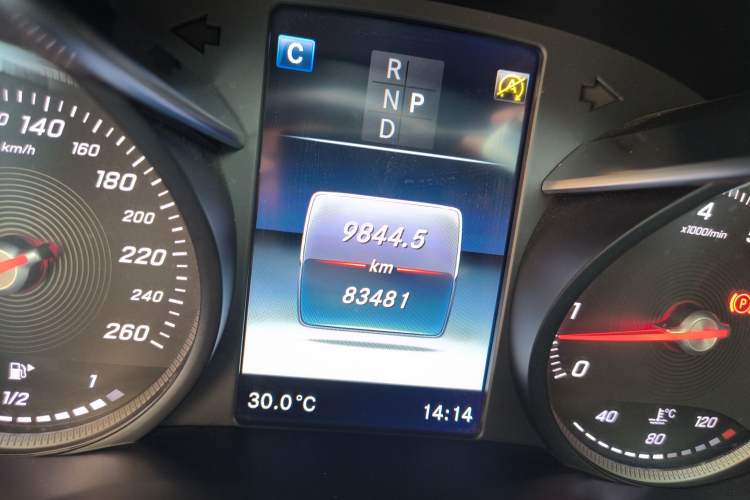 Used Mercedes-Benz GLC Coupe 2017 GLC 200 4MATIC Coupe SUV Odometer Close Up