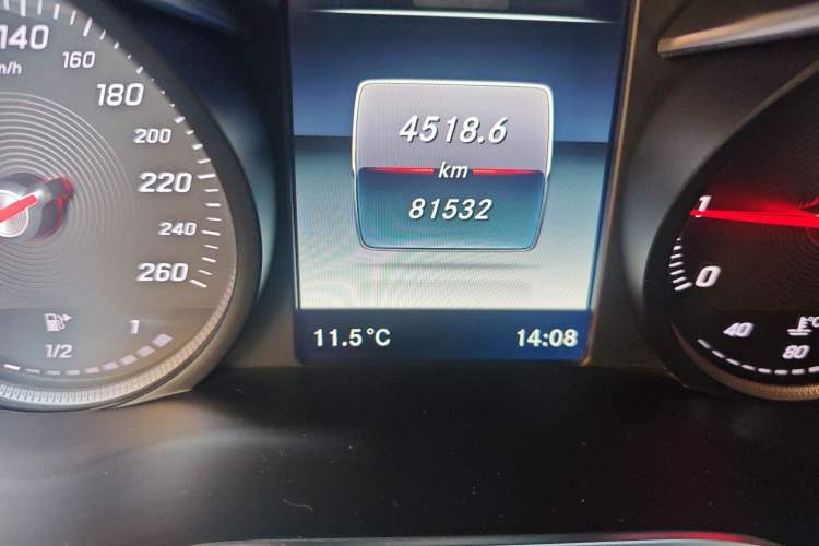 Used Mercedes-Benz GLC Coupe 2017 GLC 260 4MATIC Coupe SUV Odometer Close Up