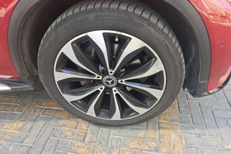 Used Mercedes-Benz GLC Coupe 2017 GLC 260 4MATIC Coupe SUV Right Front Wheel Hub