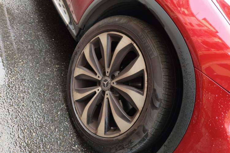 Used Mercedes-Benz GLC Coupe 2017 GLC 300 4MATIC Coupe SUV Right Front Wheel Hub