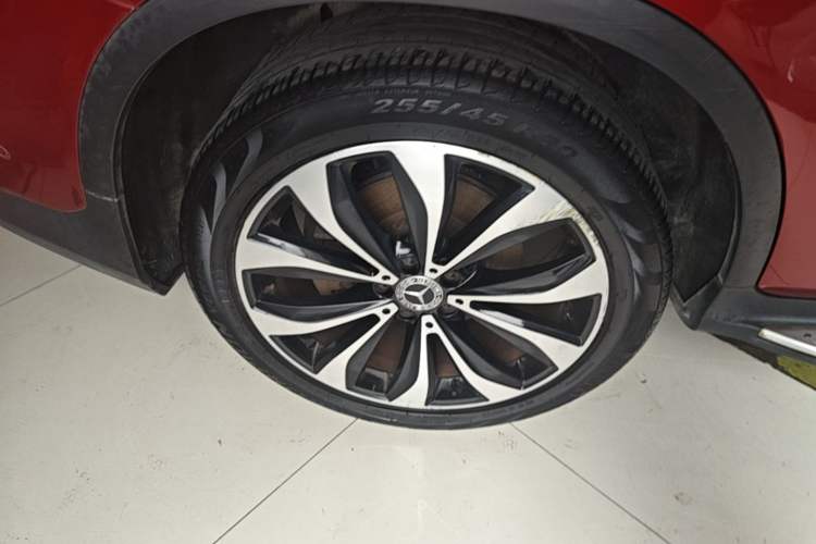 Used Mercedes-Benz GLC Coupe 2017 GLC 260 4MATIC Coupe SUV Right Rear Wheel Hub