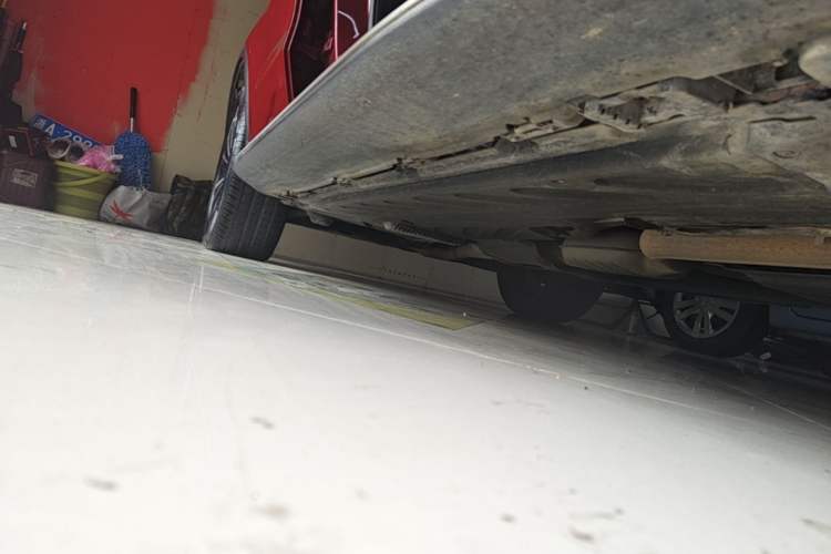 Used Mercedes-Benz GLC Coupe 2017 GLC 260 4MATIC Coupe SUV Right Side Sill