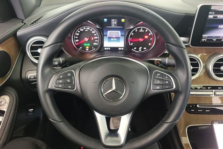 Used Mercedes-Benz GLC Coupe 2017 GLC 260 4MATIC Coupe SUV Steering Wheel