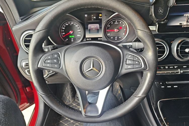 Used Mercedes-Benz GLC Coupe 2017 GLC 200 4MATIC Coupe SUV Steering Wheel
