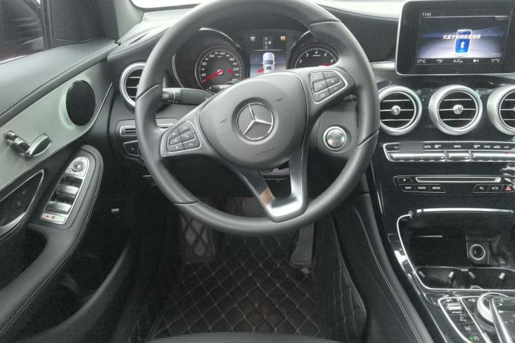 Used Mercedes-Benz GLC Coupe 2017 GLC 200 4MATIC Coupe SUV Steering Wheel