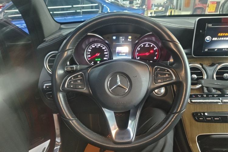 Used Mercedes-Benz GLC Coupe 2017 GLC 260 4MATIC Coupe SUV Steering Wheel