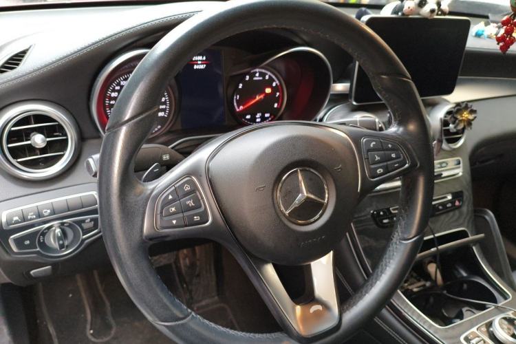 Used Mercedes-Benz GLC Coupe 2017 GLC 300 4MATIC Coupe SUV Steering Wheel