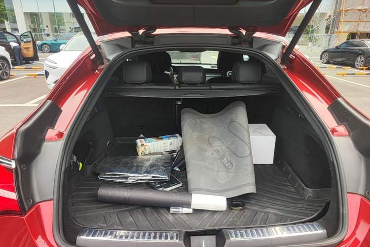 Used Mercedes-Benz GLC Coupe 2017 GLC 260 4MATIC Coupe SUV Trunk