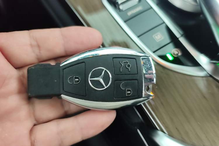 Used Mercedes-Benz GLC Coupe 2017 GLC 260 4MATIC Coupe SUV Vehicle Key