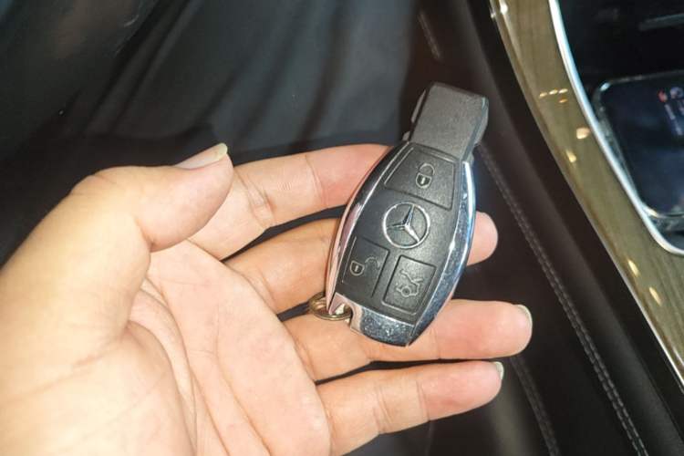 Used Mercedes-Benz GLC Coupe 2017 GLC 260 4MATIC Coupe SUV Vehicle Key