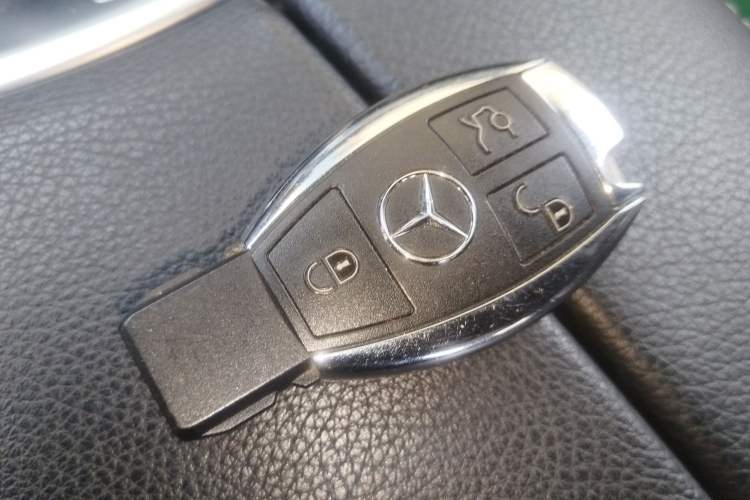 Used Mercedes-Benz GLC Coupe 2017 GLC 260 4MATIC Coupe SUV Vehicle Key