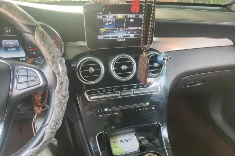 Used Mercedes-Benz GLC Coupe 2017 GLC 200 4MATIC Coupe SUV Audio And AC Panel