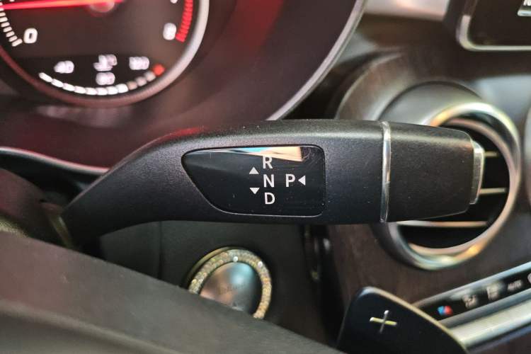 Used Mercedes-Benz GLC Coupe 2017 GLC 200 4MATIC Coupe SUV Gear Lever