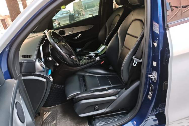 Used Mercedes-Benz GLC Coupe 2017 GLC 200 4MATIC Coupe SUV Left Front Seat