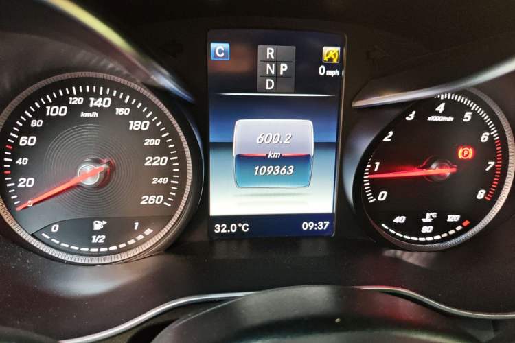 Used Mercedes-Benz GLC Coupe 2017 GLC 200 4MATIC Coupe SUV Odometer Close Up