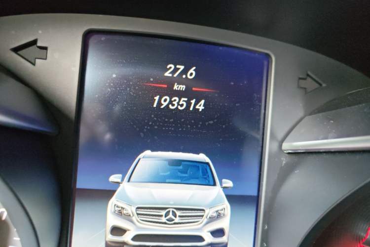 Used Mercedes-Benz GLC Coupe 2017 GLC 200 4MATIC Coupe SUV Odometer Close Up