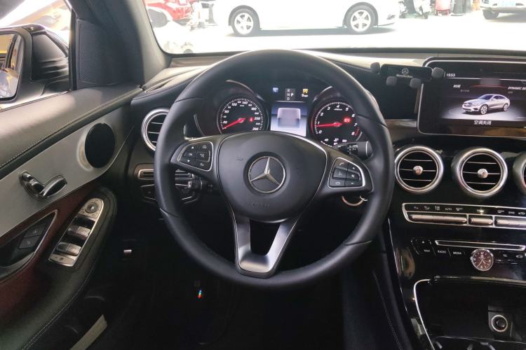 Used Mercedes-Benz GLC Coupe 2017 GLC 200 4MATIC Coupe SUV Steering Wheel