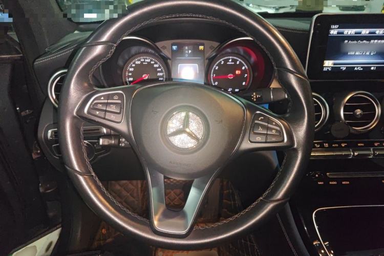 Used Mercedes-Benz GLC Coupe 2017 GLC 200 4MATIC Coupe SUV Steering Wheel