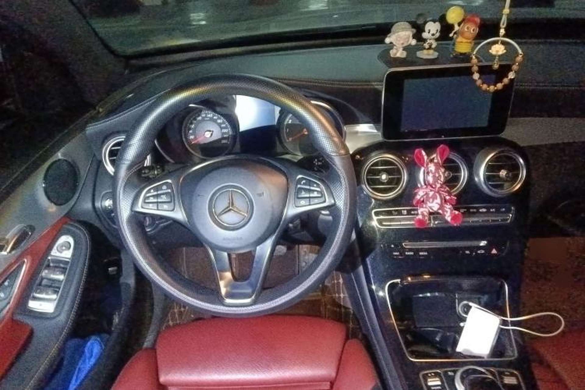 Used Mercedes-Benz GLC Coupe 2017 GLC 200 4MATIC Coupe SUV Steering Wheel
