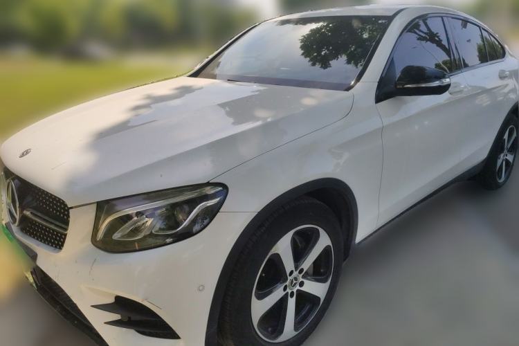 Used Mercedes-Benz GLC Coupe 2017 GLC 200 4MATIC Coupe SUV Guazi used car, China used car export, Used car for sale, Used cars, Cheapest cars for sale