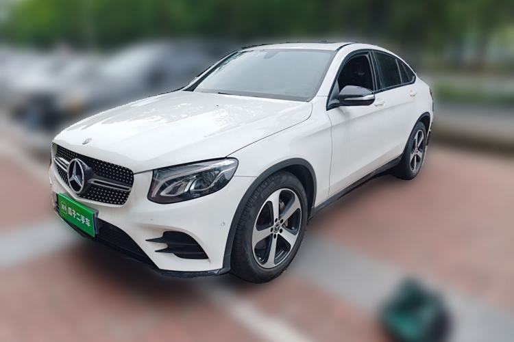 Used Mercedes-Benz GLC Coupe 2017 GLC 200 4MATIC Coupe SUV Guazi used car, China used car export, Used car for sale, Used cars, Cheapest cars for sale