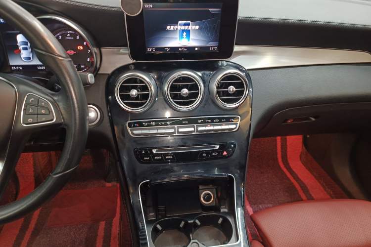 Used Mercedes-Benz GLC Coupe 2017 GLC 200 4MATIC Coupe SUV Audio And AC Panel
