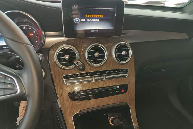Used Mercedes-Benz GLC Coupe 2017 GLC 260 4MATIC Coupe SUV Audio And AC Panel