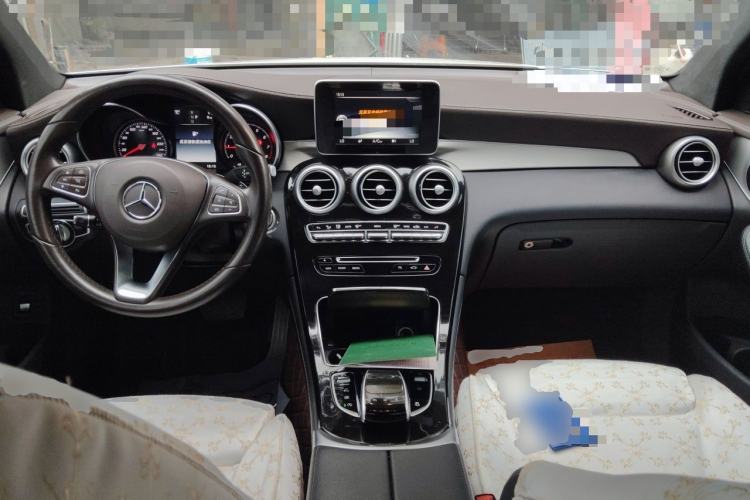 Used Mercedes-Benz GLC Coupe 2017 GLC 200 4MATIC Coupe SUV Center Console