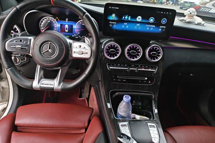 Used Mercedes-Benz GLC Coupe 2017 GLC 260 4MATIC Coupe SUV Center Console