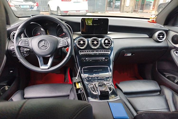 Used Mercedes-Benz GLC Coupe 2017 GLC 200 4MATIC Coupe SUV Center Console