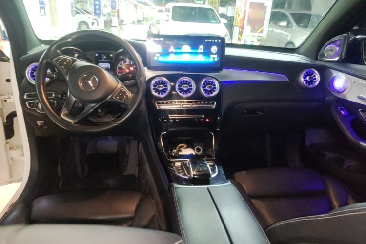 Used Mercedes-Benz GLC Coupe 2017 GLC 200 4MATIC Coupe SUV Center Console