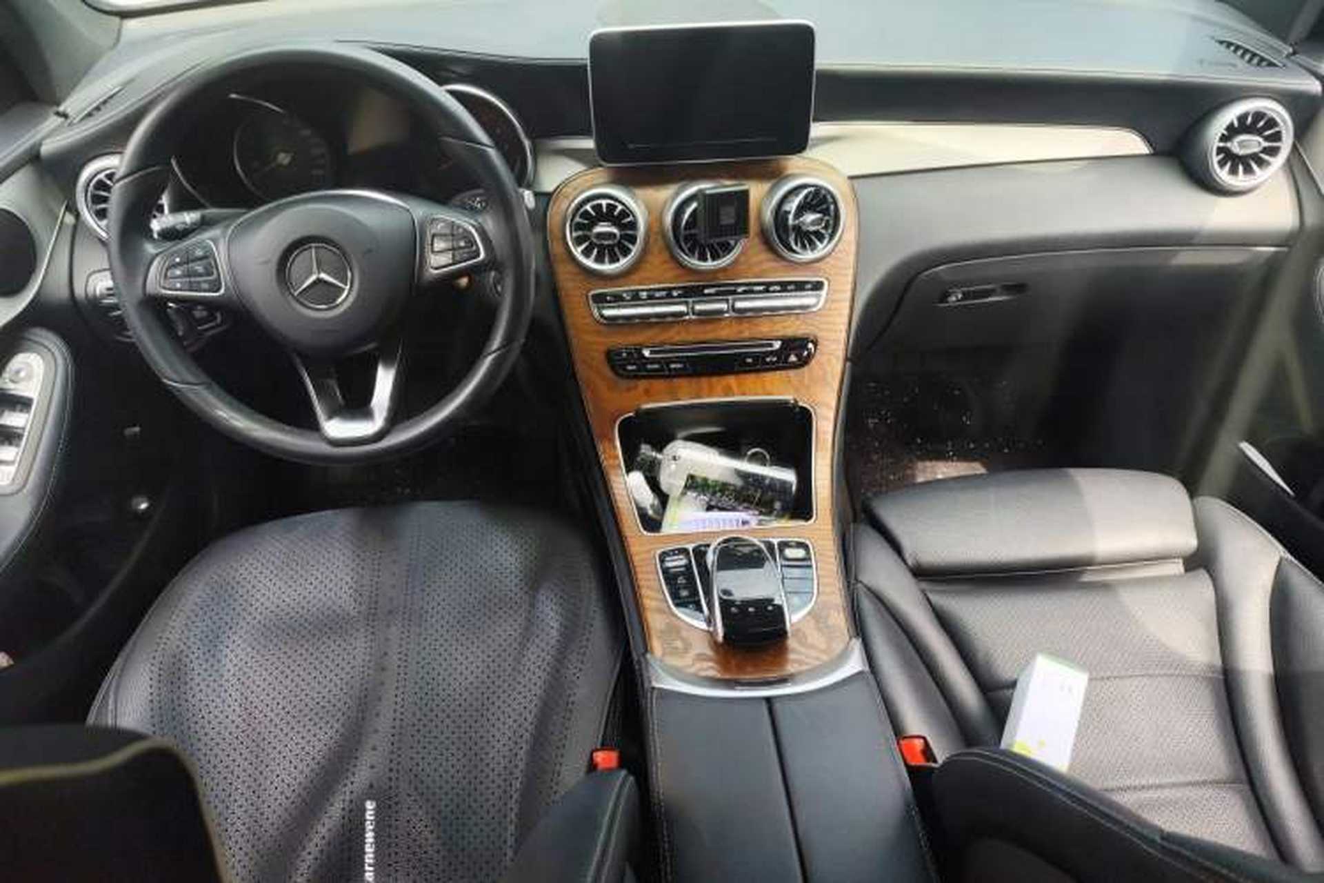 Used Mercedes-Benz GLC Coupe 2017 GLC 200 4MATIC Coupe SUV Center Console