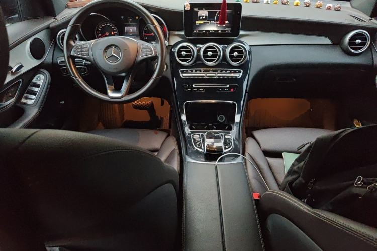 Used Mercedes-Benz GLC Coupe 2017 GLC 200 4MATIC Coupe SUV Center Console