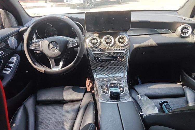 Used Mercedes-Benz GLC Coupe 2017 GLC 200 4MATIC Coupe SUV Center Console