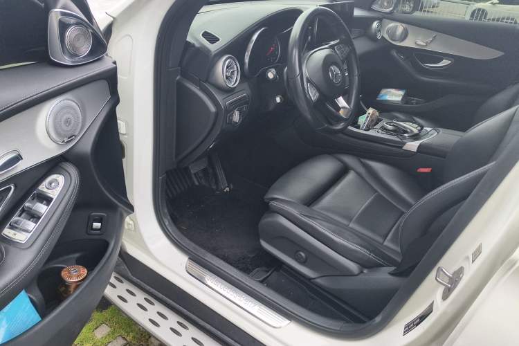 Used Mercedes-Benz GLC Coupe 2017 GLC 200 4MATIC Coupe SUV Driver Seat
